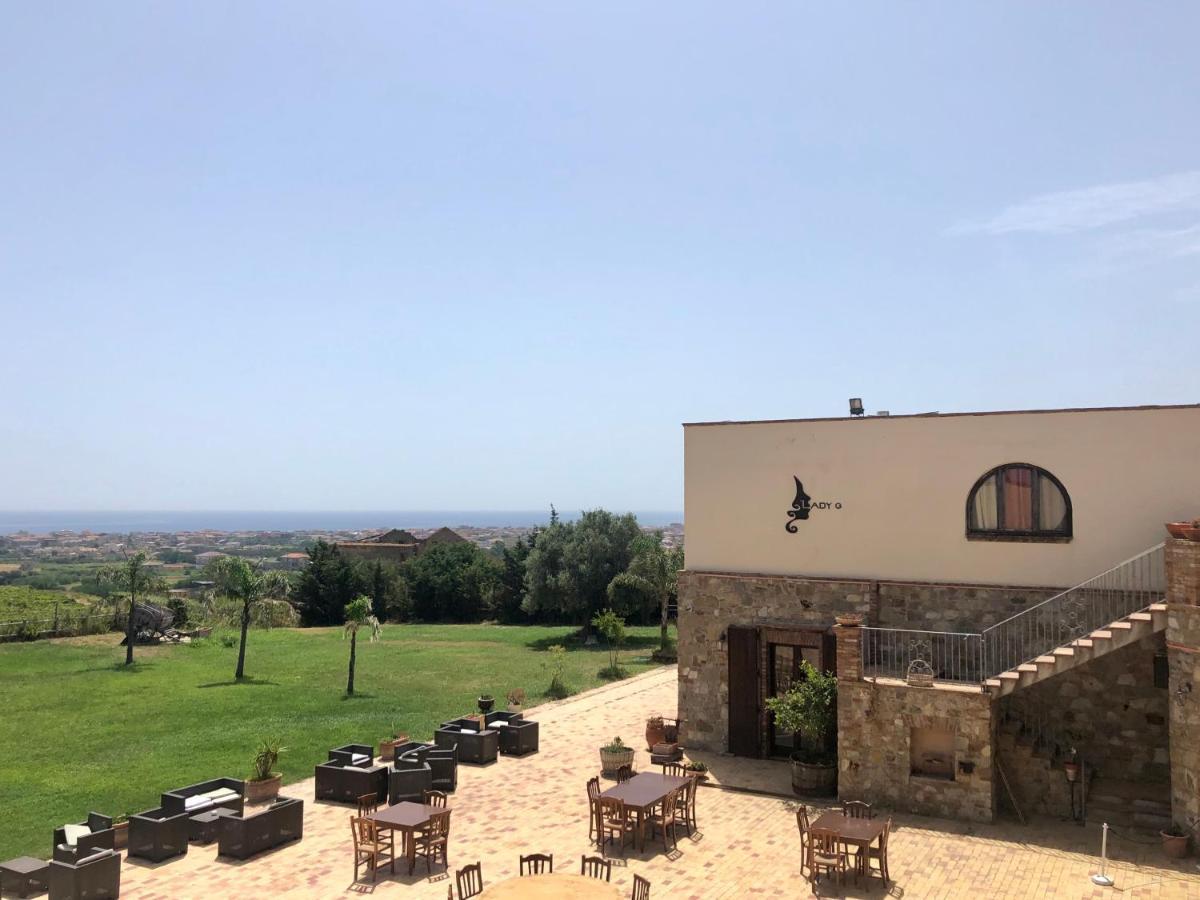 Agriturismo Donna Germana Ciro Marina Bagian luar foto