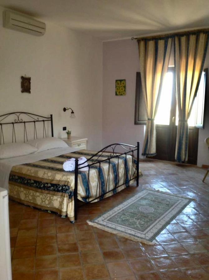 Agriturismo Donna Germana Ciro Marina Bagian luar foto