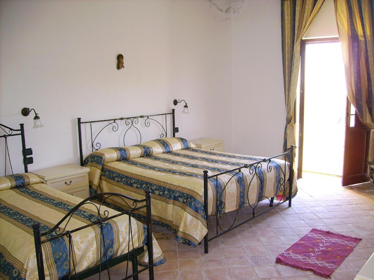 Agriturismo Donna Germana Ciro Marina Bagian luar foto