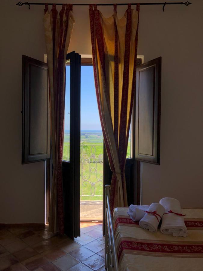 Agriturismo Donna Germana Ciro Marina Bagian luar foto