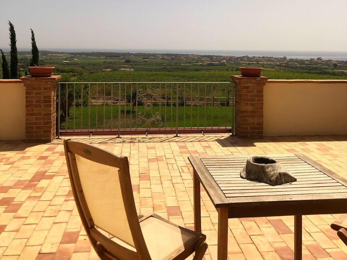 Agriturismo Donna Germana Ciro Marina Bagian luar foto