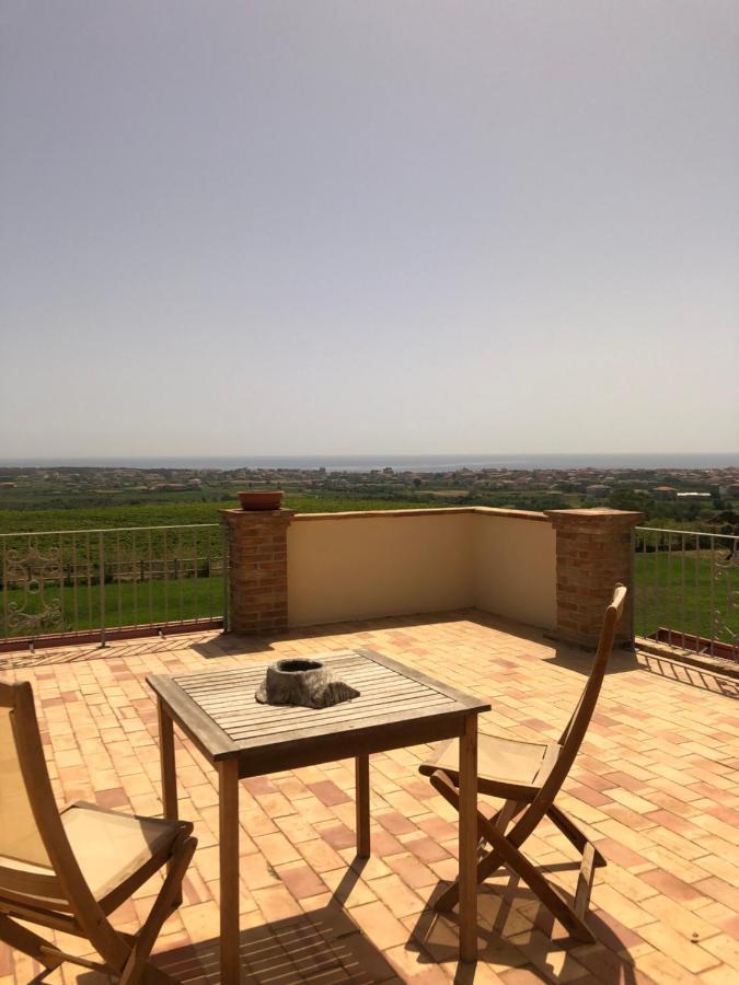 Agriturismo Donna Germana Ciro Marina Bagian luar foto