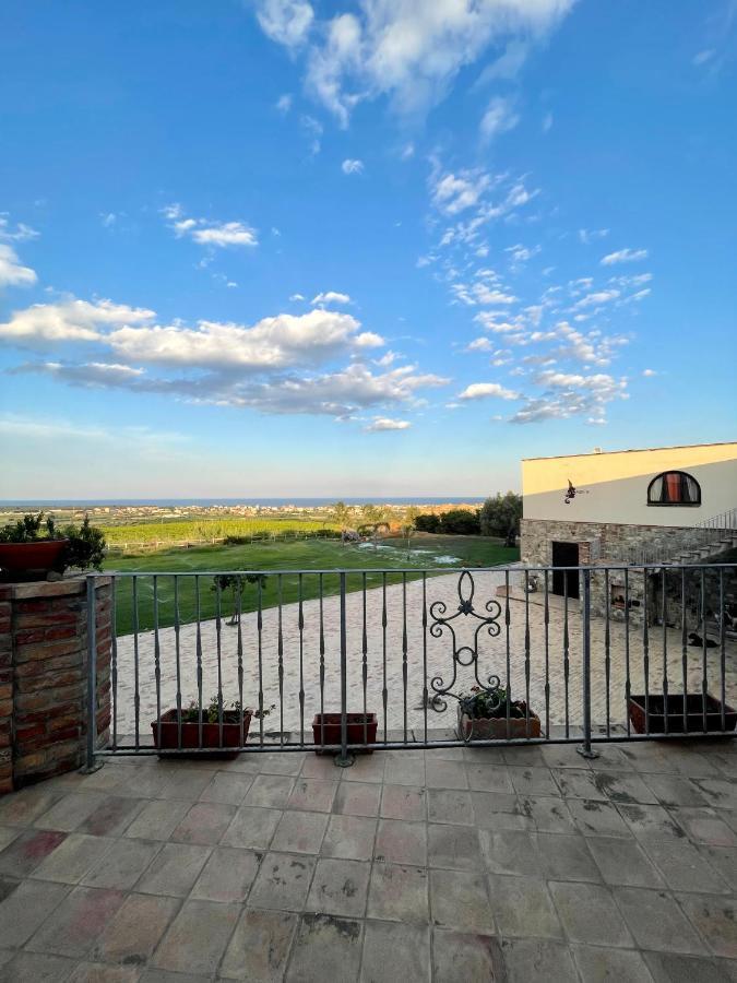 Agriturismo Donna Germana Ciro Marina Bagian luar foto
